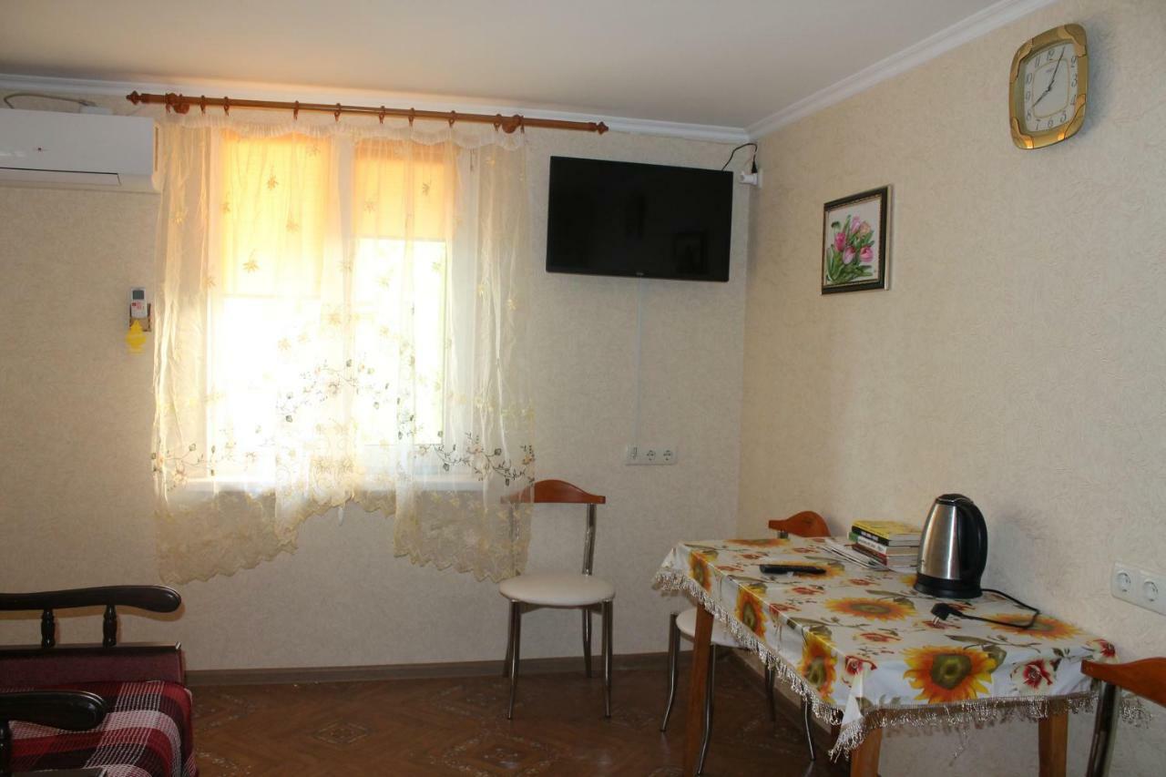 Sea house Guest House Sanzhiyka Ngoại thất bức ảnh